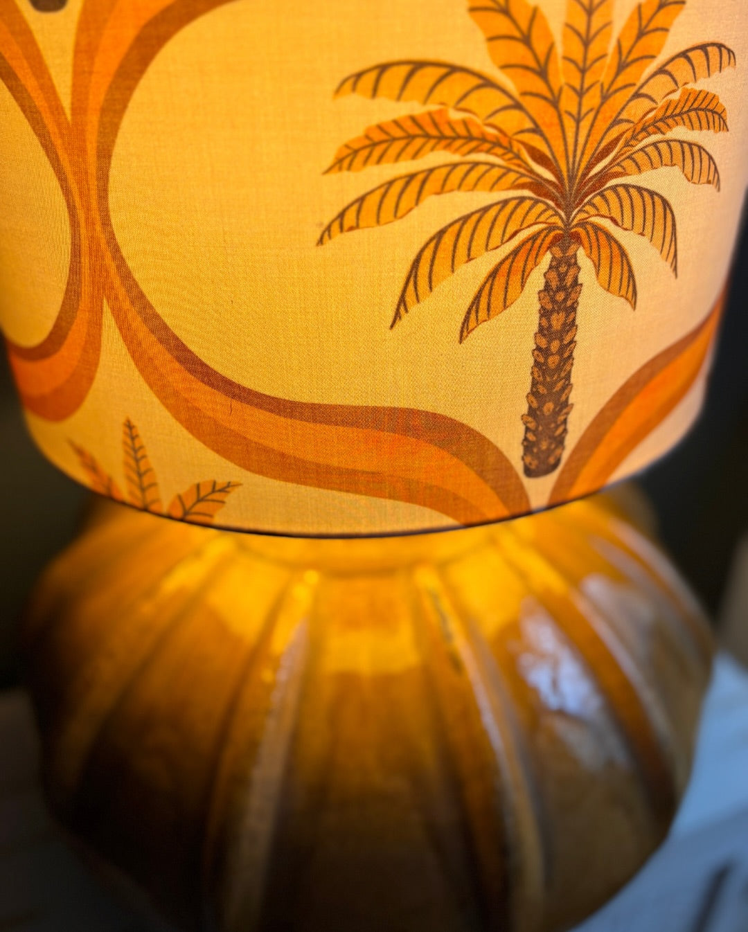 Handcrafted Ceramic Table Lamp with Vintage Palm Tree Pattern Shade & Sculptural Brown Base – Warm Tropical Style Home Lighting