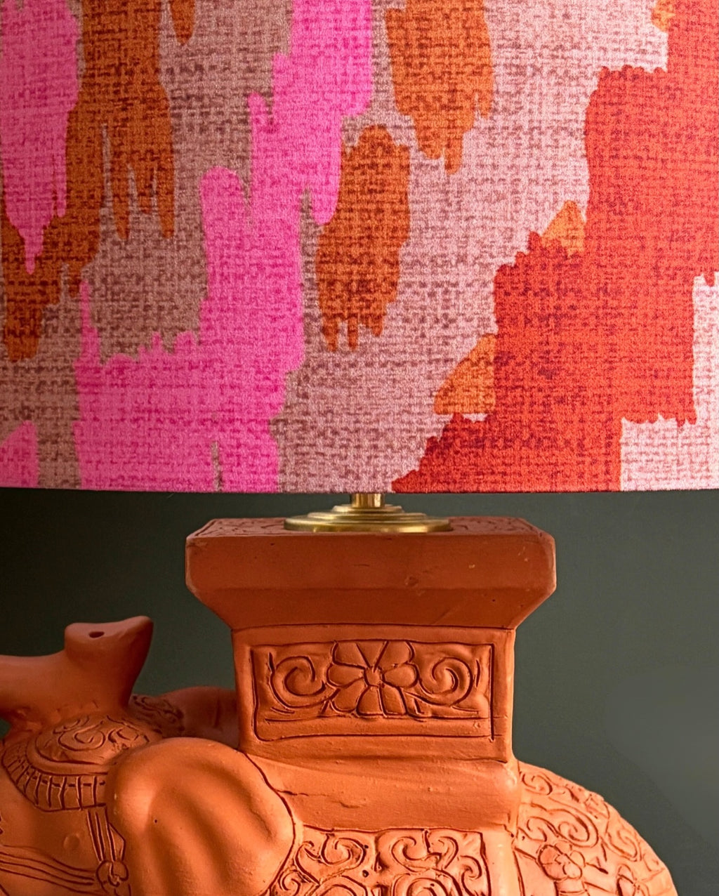 Handcrafted Ceramic Elephant Table Lamp with Abstract Pink Pattern Shade – Artistic Statement Lighting for Elegant Interiors